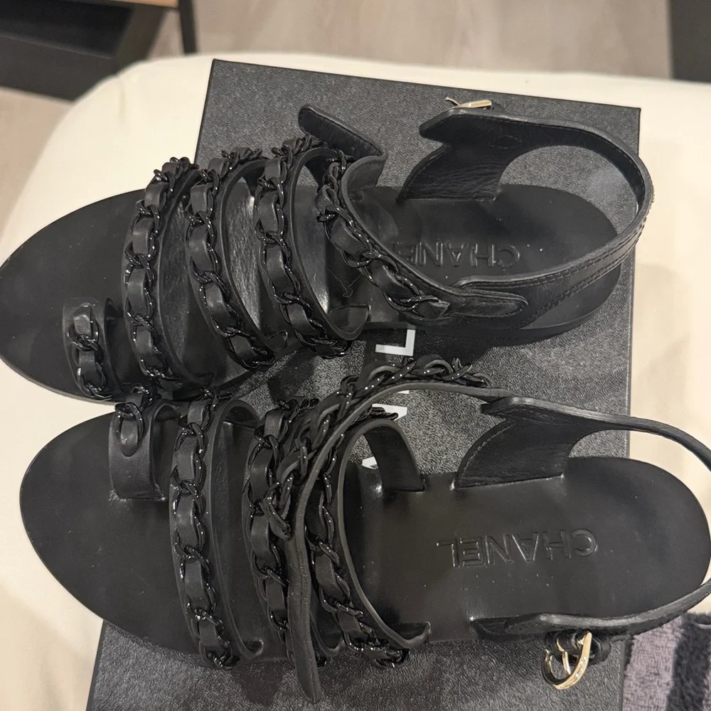 CHANEL Black Leather Chain-Strap Slingback Sandals